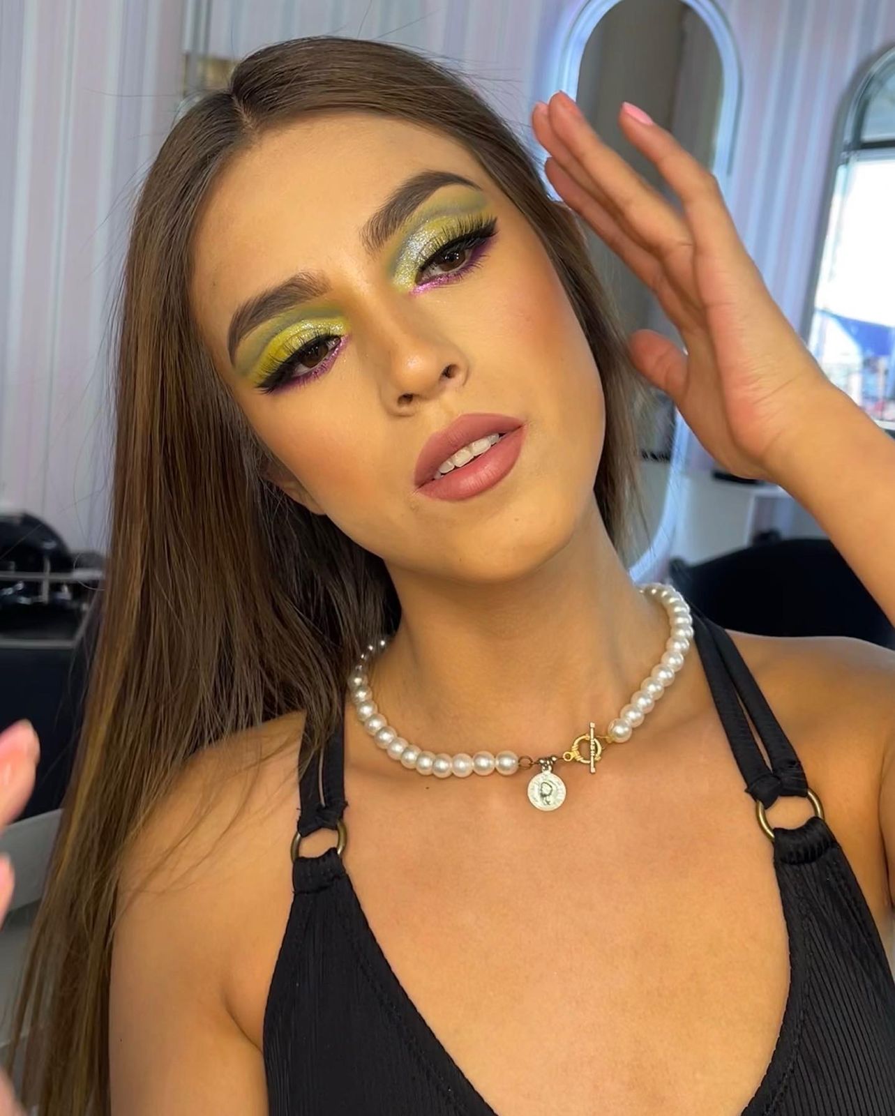 Maquillaje folclórico pro en Clau Beauty Studio