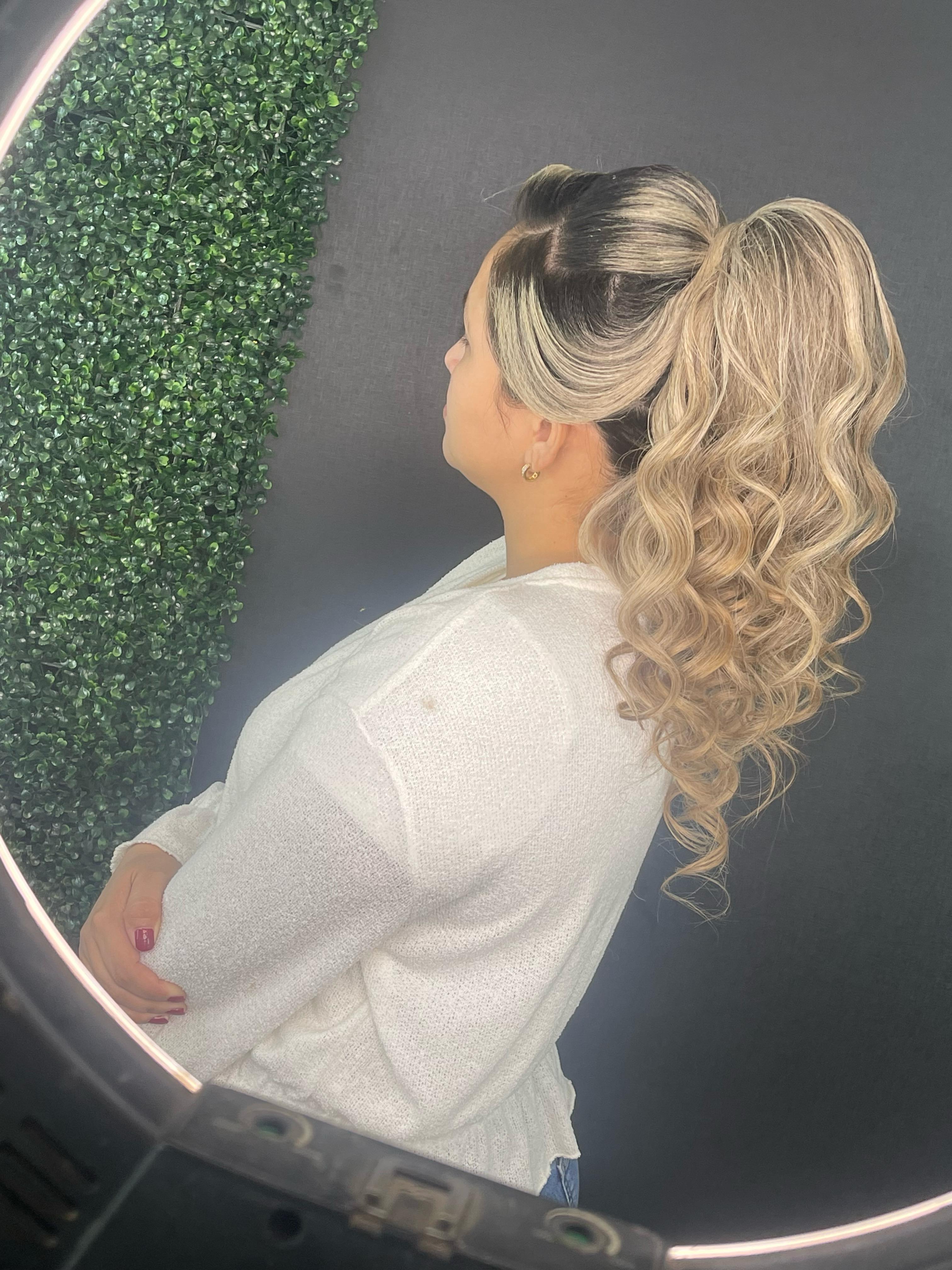 Peinado moño en Clau Beauty Studio